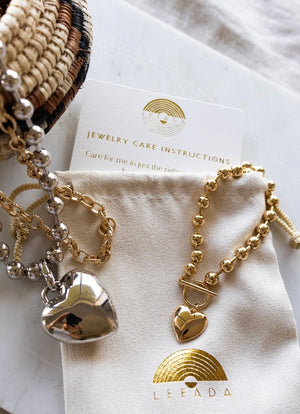 LEEADA & OFFICIALLY QUIGLEY COLLAB | LE BEBÉ HEART TOGGLE NECKLACE / GOLD